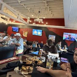Catch 22 Gastropub - Dining room