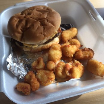 Cook Out - Double cheese burger trey and suppose to be a double order of white cheddar cheese bites!? disappointing in the portion - Burgers Near Me - Richmond, Kentucky