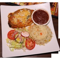 Pupuseria Lucy's - CHILE RELLENO