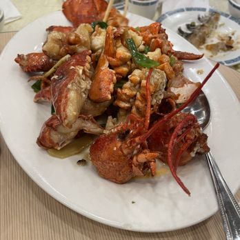 Mayflower Restaurant - 龍蝦 - Chinese Near Me - Milpitas, California