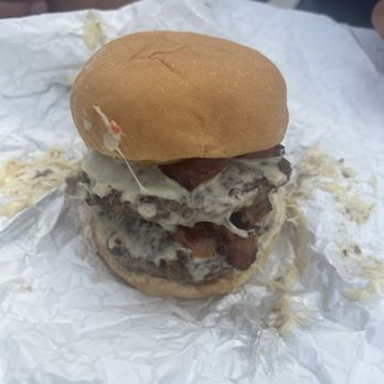 Dairy Chef - Double bacon burger - Ice Cream & Frozen Yogurt Near Me - Elkhorn, Nebraska Dairy Chef - Double bacon burger - Ice Cream & Frozen Yogurt Near Me - Elkhorn, Nebraska