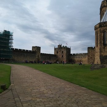 Alnwick Castle - Castles Near Me - Northumberland, NBL Alnwick Castle - Castles Near Me - Northumberland, NBL
