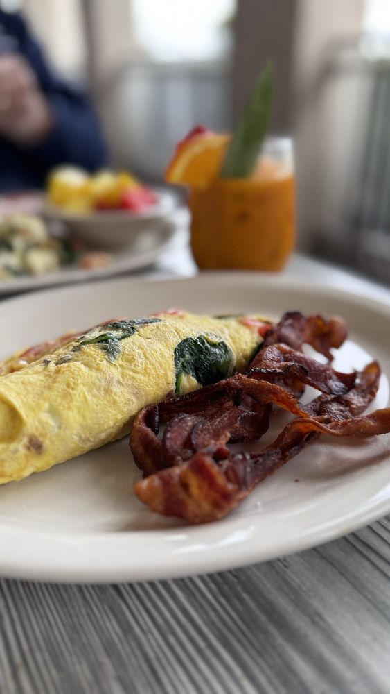EJ's Bayfront Cafe - Naples