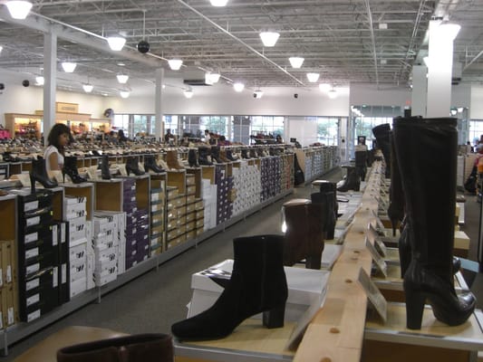 DSW Designer Shoe Warehouse by null