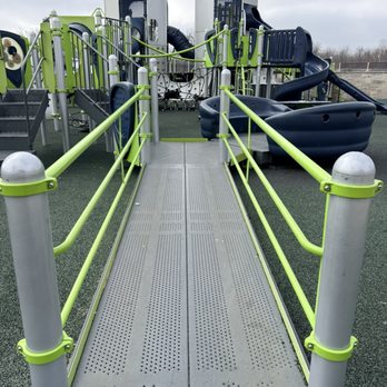 West Commons Playground & Splash Pad - Accessible climbing structure - Parks Near Me - Carmel, Indiana West Commons Playground & Splash Pad - Accessible climbing structure - Parks Near Me - Carmel, Indiana
