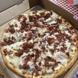 Chicken Bacon Ranch Pizza. Chicken Bacon Ranch Pizza.