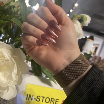 Kitchen Nail Bar - Mountain View - Gel X with chrome by Lee - Nail Salons Near Me - Mountain View, California