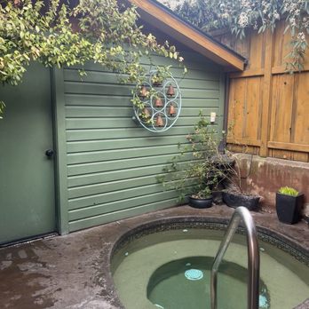 Chozu Bath and Tea Gardens - Day Spas Near Me - Ashland, Oregon