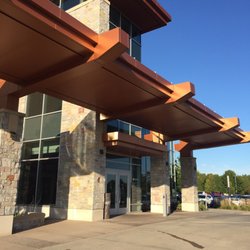 HealthPartners RiverWay Clinics - Anoka - Main entrance