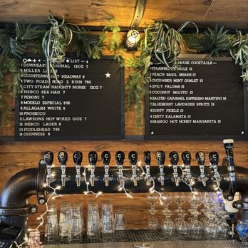 Cheshire Pizza & Ale - Pizza Near Me - Cheshire, Connecticut