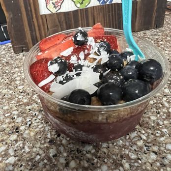Tropical Smoothie Cafe - ACAI BOWL with extra strawberries (no bananas) - Juice Bars & Smoothies Near Me - Mount Airy, Maryland Tropical Smoothie Cafe - ACAI BOWL with extra strawberries (no bananas) - Juice Bars & Smoothies Near Me - Mount Airy, Maryland