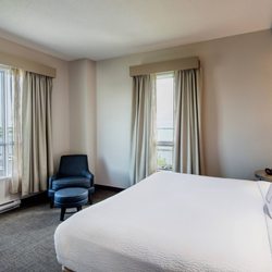 Residence Inn by Marriott Kingston Water's Edge