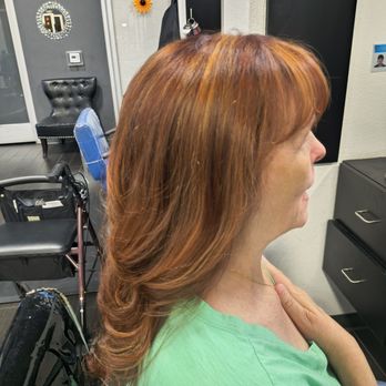 Posare Salons - Hair by Pam color,cuts, highlights,and gray blending - Hair Salons Near Me - Henderson, Nevada Posare Salons - Hair by Pam color,cuts, highlights,and gray blending - Hair Salons Near Me - Henderson, Nevada