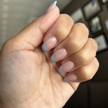 River Nail Spa - Noticeable more on the middle finger. Base coat looks uneven. - Nail Salons Near Me - San Jacinto, California River Nail Spa - Noticeable more on the middle finger. Base coat looks uneven. - Nail Salons Near Me - San Jacinto, California