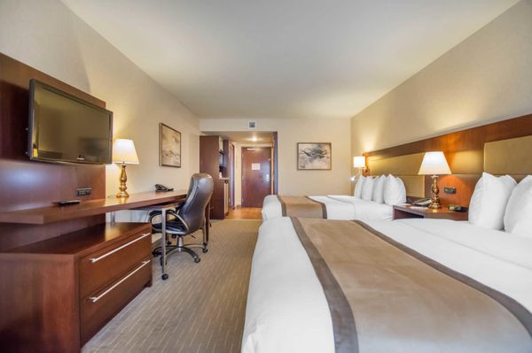 Quality Inn & Suites by null