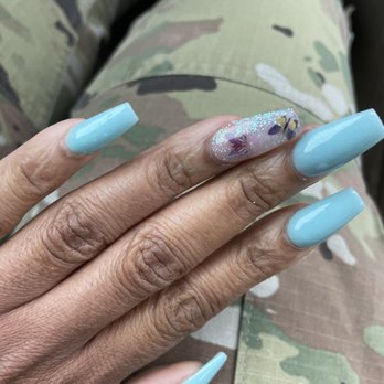 Hot Nails - Acrylic set by Anna. Best set I've gotten in Abilene! - Nail Salons Near Me - Abilene, Texas