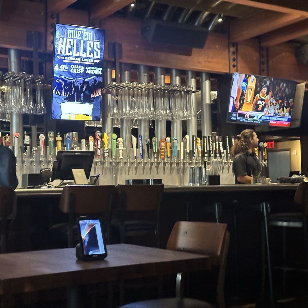 Yard House - Bar - New American Near Me - Honolulu, Hawaii Yard House - Bar - New American Near Me - Honolulu, Hawaii
