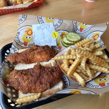 Dave's Hot Chicken - Dave's #1 2 Tenders w/ Fries -medium - Chicken Shop Near Me - Irving, Texas