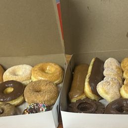 Assorted 2 dozen doughnuts