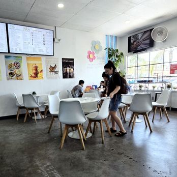 Sweet Ppang - Inside - Seating and Board Games Corner - Bubble Tea Near Me - Fresno, California Sweet Ppang - Inside - Seating and Board Games Corner - Bubble Tea Near Me - Fresno, California