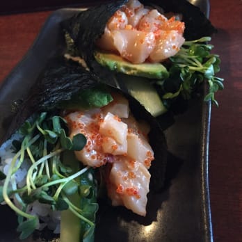 Stevenson's Library - Spicy scallop handroll - Bars Near Me - Koloa, Hawaii