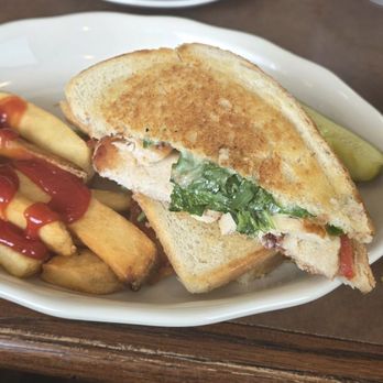 Binghams - Chicken pannie special - Seafood Near Me - Kingsley, Pennsylvania