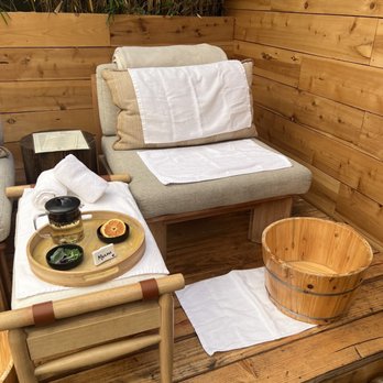 Den Mother Wellness - Dreamy - Massage Therapy Near Me - Venice, California Den Mother Wellness - Dreamy - Massage Therapy Near Me - Venice, California