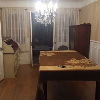 Lou's Floor Covering - Dining Room -BEFORE - Flooring Near Me - Los Angeles, California
