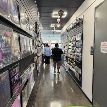 Gamers Heaven - Cafes Near Me - Santa Clara, California