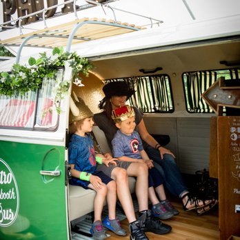 Metro Photobooth Bus - Photo Booth Rentals Near Me Metro Photobooth Bus - Photo Booth Rentals Near Me
