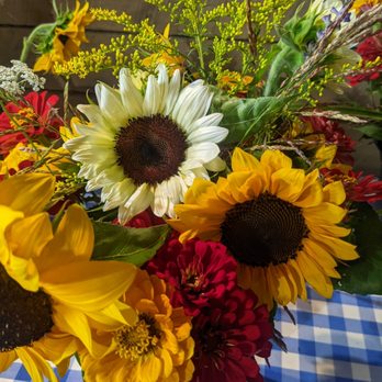 Firefly Farm - Flower subscriptions available! - Fruits & Veggies Near Me - Hillsborough, North Carolina Firefly Farm - Flower subscriptions available! - Fruits & Veggies Near Me - Hillsborough, North Carolina