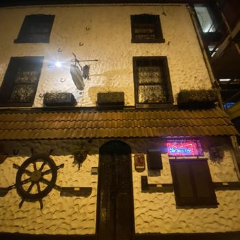 Hacienda Bar - Entrance ... just knock on that door - Pubs Near Me - Dublin, D