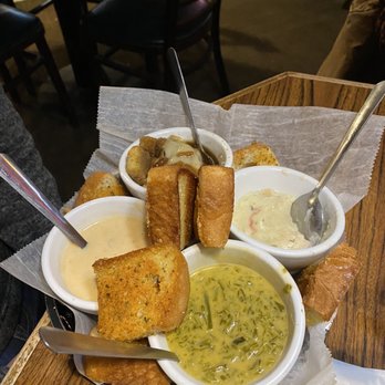Oak Tree Lounge - Soup flight: broccoli, seafood chowder, white chicken chili, French onion - Bars Near Me - Jackson, Michigan