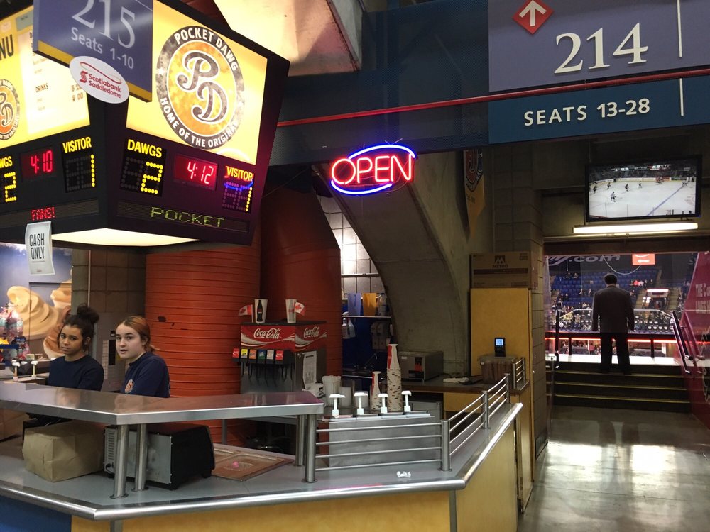 POCKET DAWG Updated August 2024 555 Saddledome Rise SE, Calgary