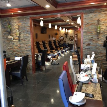 Deluxe Nail Spa - Nail Salons Near Me - Cary, North Carolina