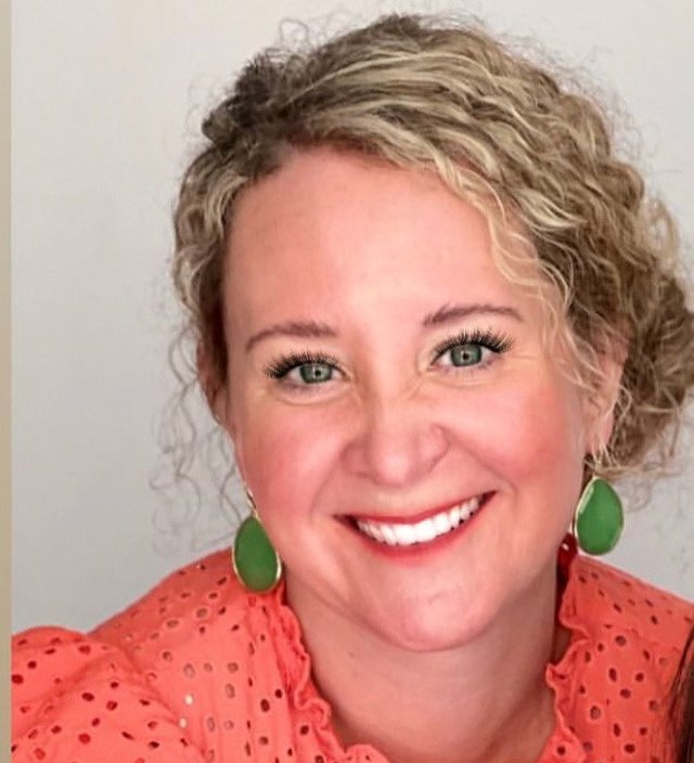 HOUSE OF COLOR SEATTLE Updated October 2024 7511 Lakemont Dr NE