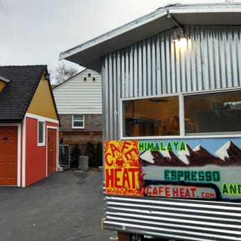 Earth Grinds - Next door to I AM YOGA and Alberta Green House - Food Trucks Near Me - Portland, Oregon Earth Grinds - Next door to I AM YOGA and Alberta Green House - Food Trucks Near Me - Portland, Oregon