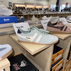 DSW Designer Shoe Warehouse