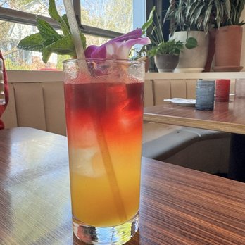 Eem - Luxury Life - Cocktail Bars Near Me - Portland, Oregon