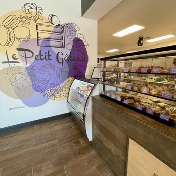 Le Petit Gateau - Bakeries Near Me - Carmel, Indiana