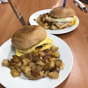 No Toro Cafe - Breakfast & Brunch Near Me - Artesia, California