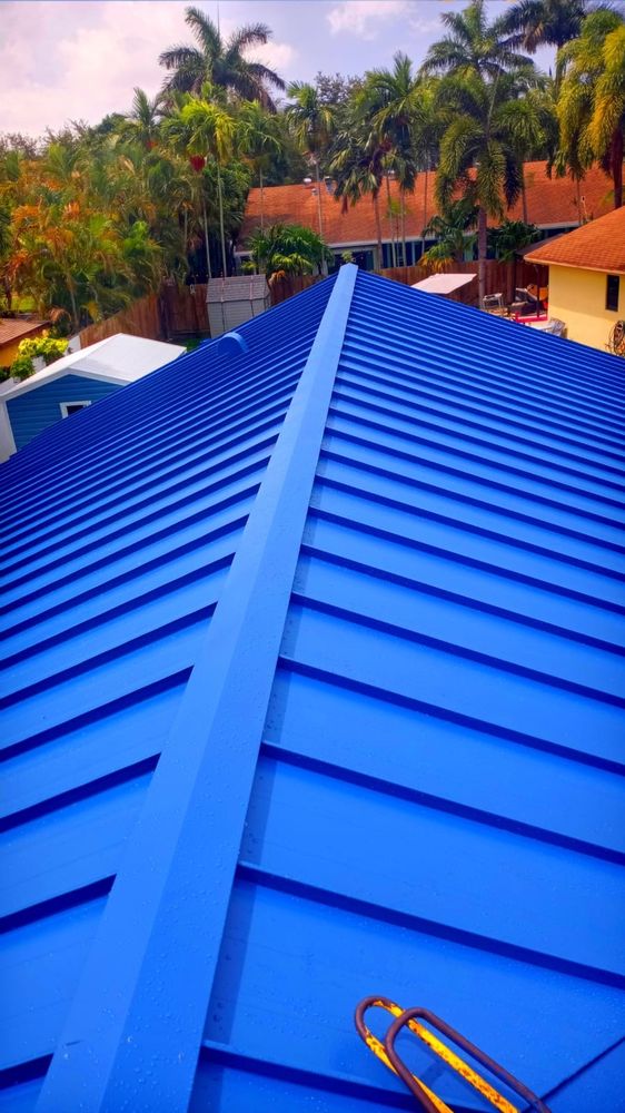 Slide of Big G Roofing & More
