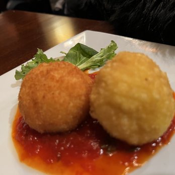 Caffé Italia - Italian Near Me - Marblehead, Massachusetts