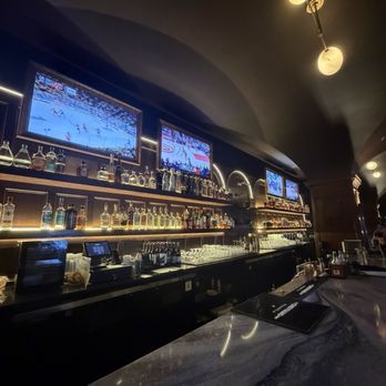 Honorable Mention - Sports Bars Near Me - Portland, Oregon Honorable Mention - Sports Bars Near Me - Portland, Oregon