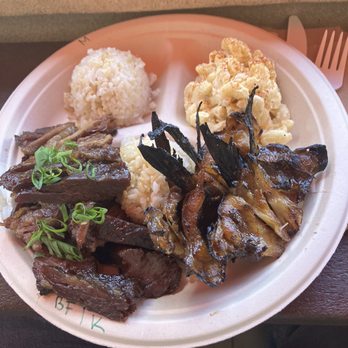 Guava Smoked - Guava smoked mix plate of 2 proteins (smoked short ribs and smoked butterfish) and a side of macaroni - Barbeque Near Me - Honolulu, Hawaii