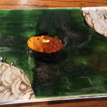 kaede - Hokkaido Uni with Ikari - Sea Urchin and roe - Sushi Bars Near Me - Portland, Oregon kaede - Hokkaido Uni with Ikari - Sea Urchin and roe - Sushi Bars Near Me - Portland, Oregon