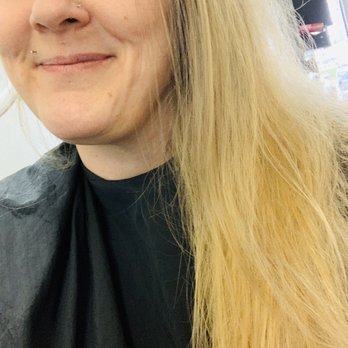 Jessica Ruiz - In between the process - Hair Stylists Near Me - Sacramento, California