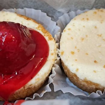 Eileen's Special Cheesecake - Bakeries Near Me - New York, New York Eileen's Special Cheesecake - Bakeries Near Me - New York, New York