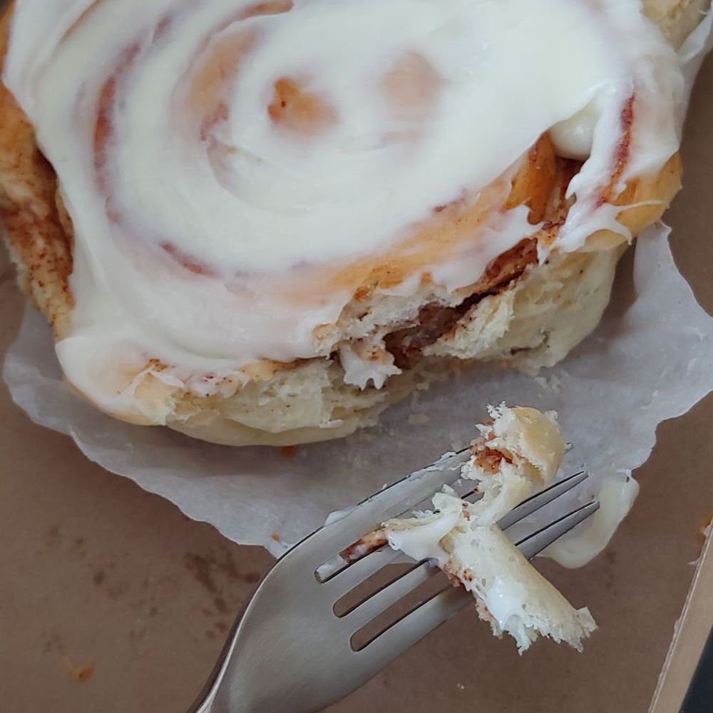 Cobs Bread - Cinna roll - Bakeries Near Me - Mississauga, Ontario