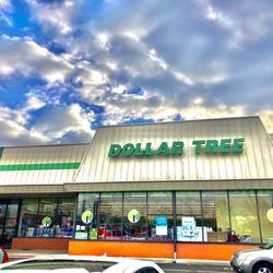 Dollar Tree - Dollar Tree storefront